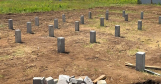 Фундамент на забивных жб сваях под ключ в Ейске - фундамент из забивных железобетонных свай цена от 3136 руб/м2